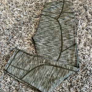 Victoria’s Secret sport legging